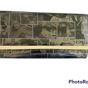 PARIS MAGAZINE COVER Clutch Bag Black and White